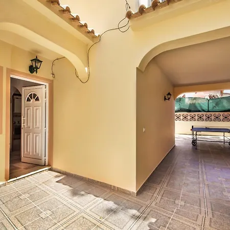 Villa Alexandra By Algarve Holidays Albufeira
